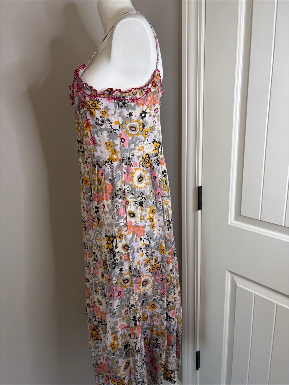 Natural Life Avery Dress embroidered floral midi print hand crochet Sz S NEW - Picture 6 of 12